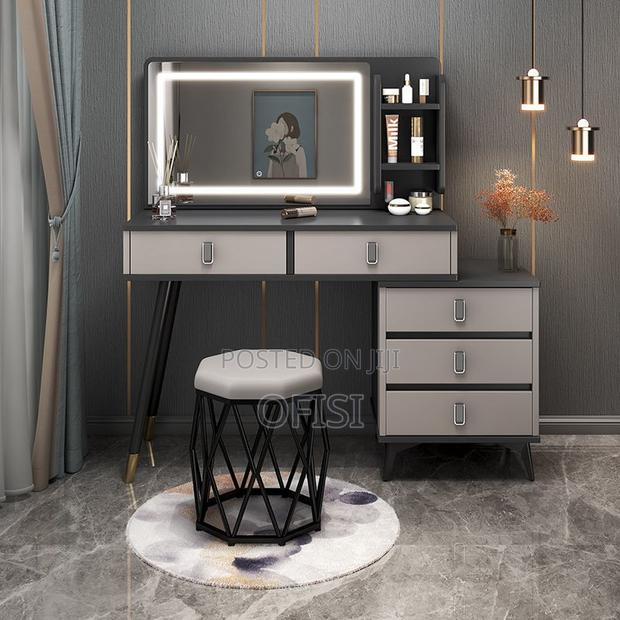 Modern Dressing Table - thumbnail 10