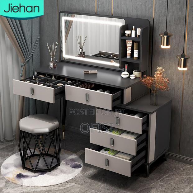 Modern Dressing Table - thumbnail 12