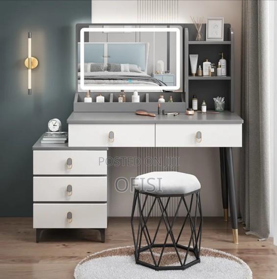 Modern Dressing Table - thumbnail 13