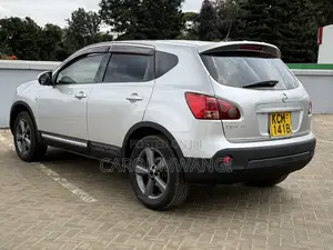 Nissan Dualis 2010 Silver