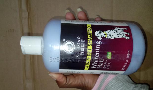 Anti-Itch Dog Whitener Shampoo 4 in 1