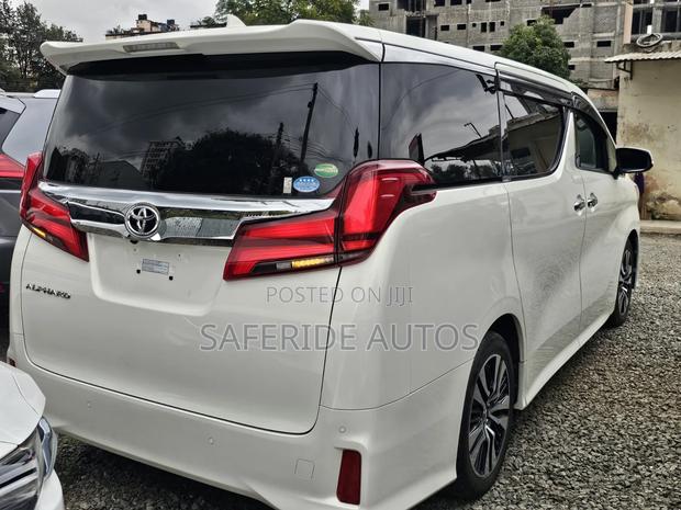 Toyota Alphard 2019 White - thumbnail 2