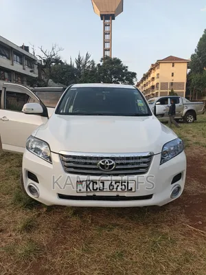 Toyota Vanguard 2009 White