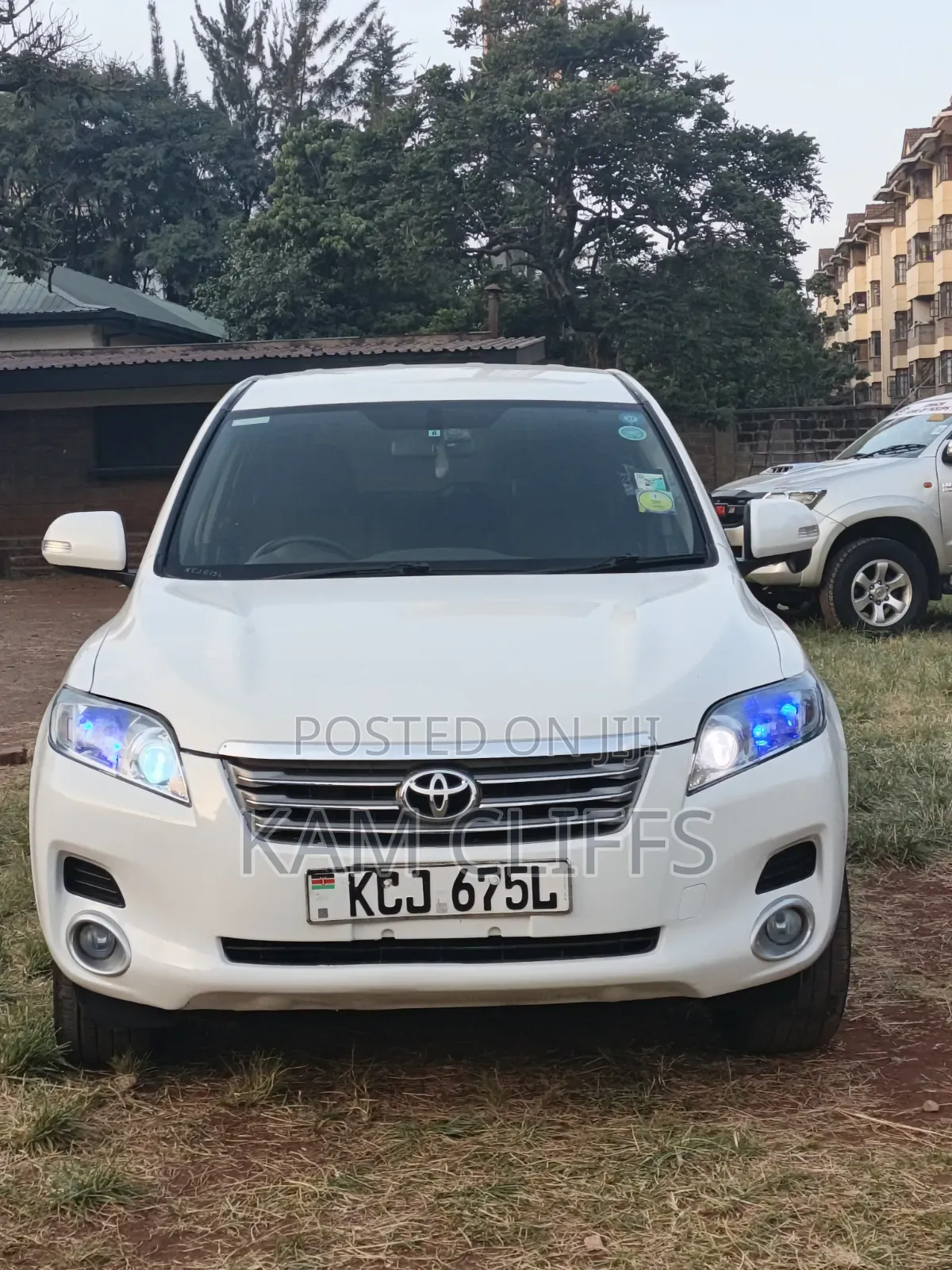 Toyota Vanguard 2009 White
