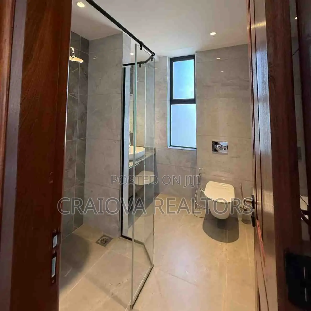 4bdrm Apartment in Riverside Drive for sale