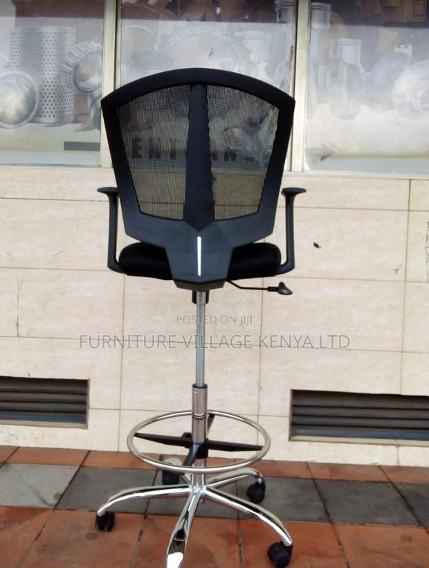 Cashier Adjustable Mesh Seat With Footrest - thumbnail 8