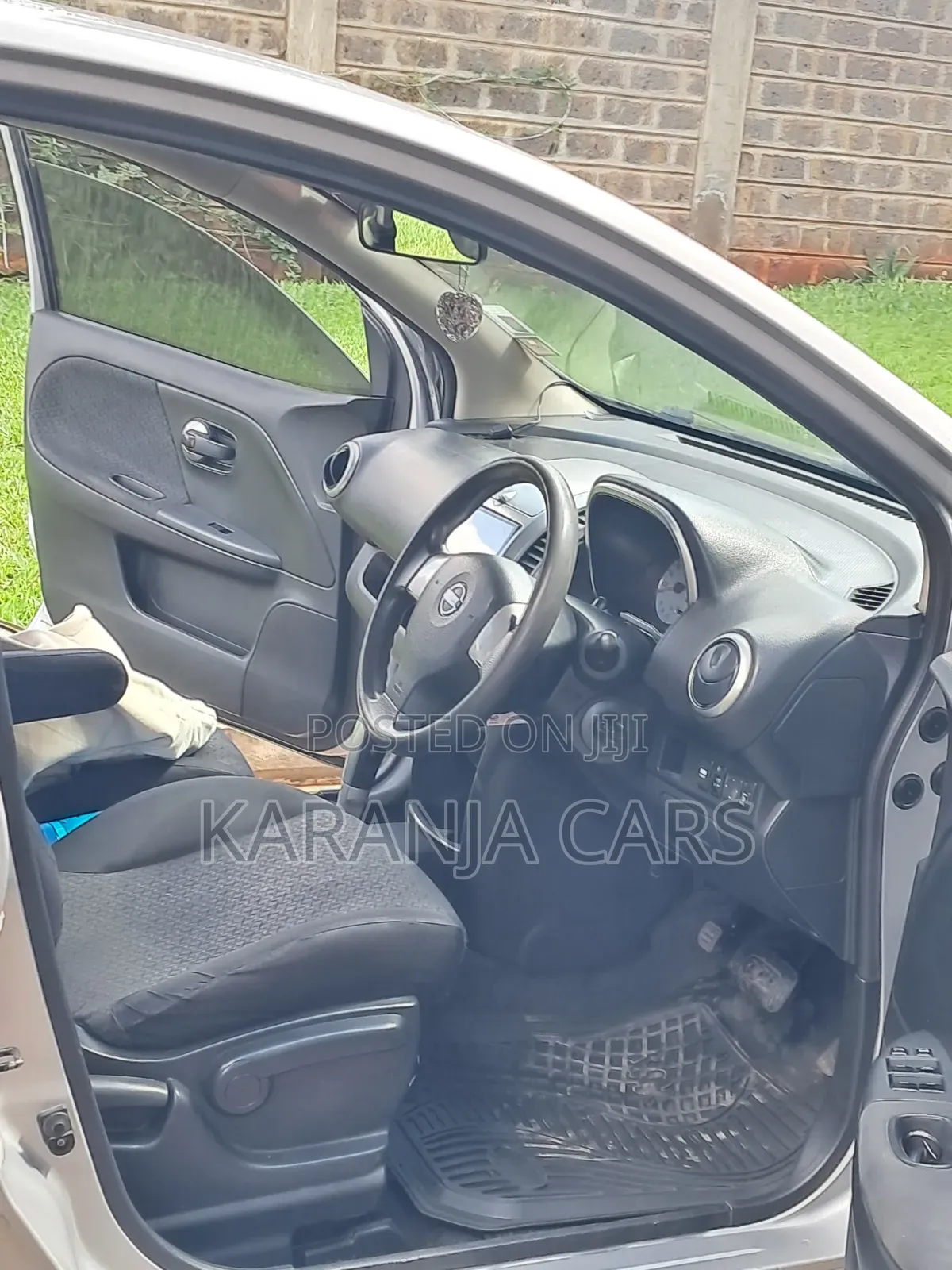 Nissan Note 2012 Silver