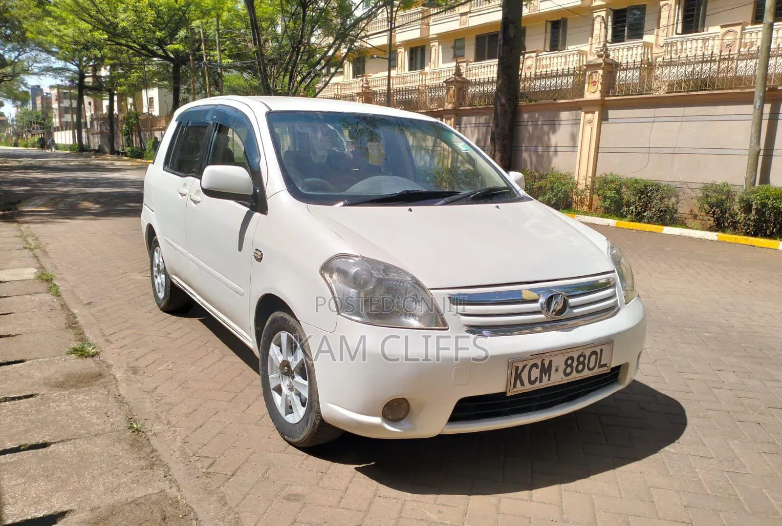 Toyota Raum 2010 White