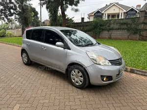 Nissan Note 2012 Silver