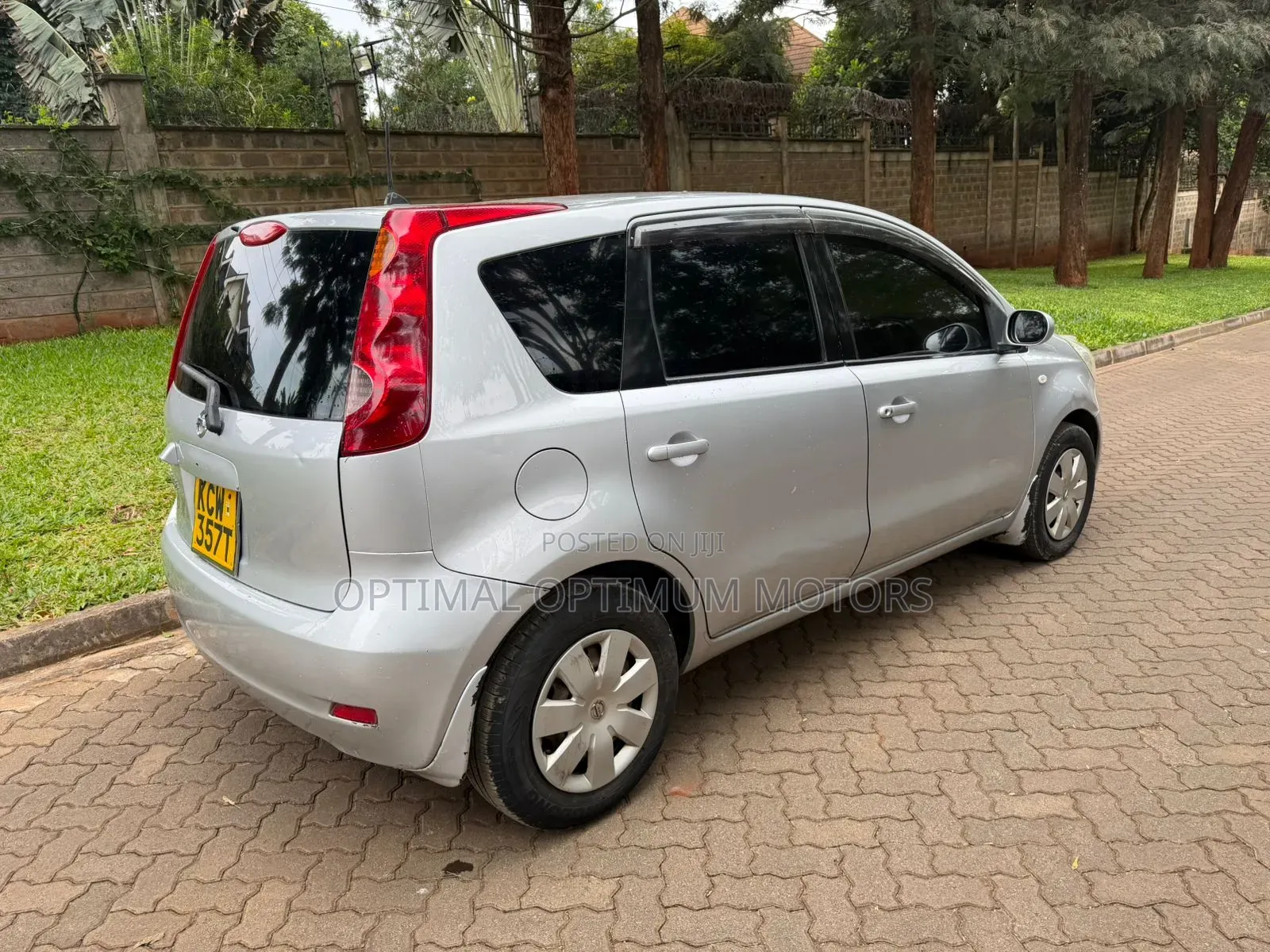 Nissan Note 2012 Silver