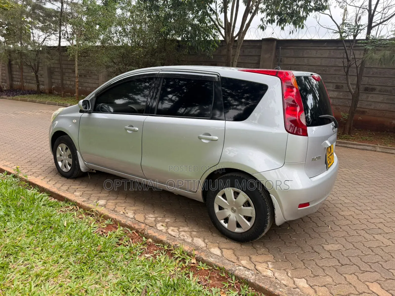 Nissan Note 2012 Silver