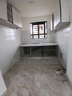 1bdrm Apartment in Gateway Mall Area for rent