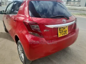 Toyota Vitz 2015 Red