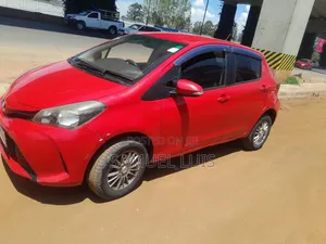Toyota Vitz 2015 Red