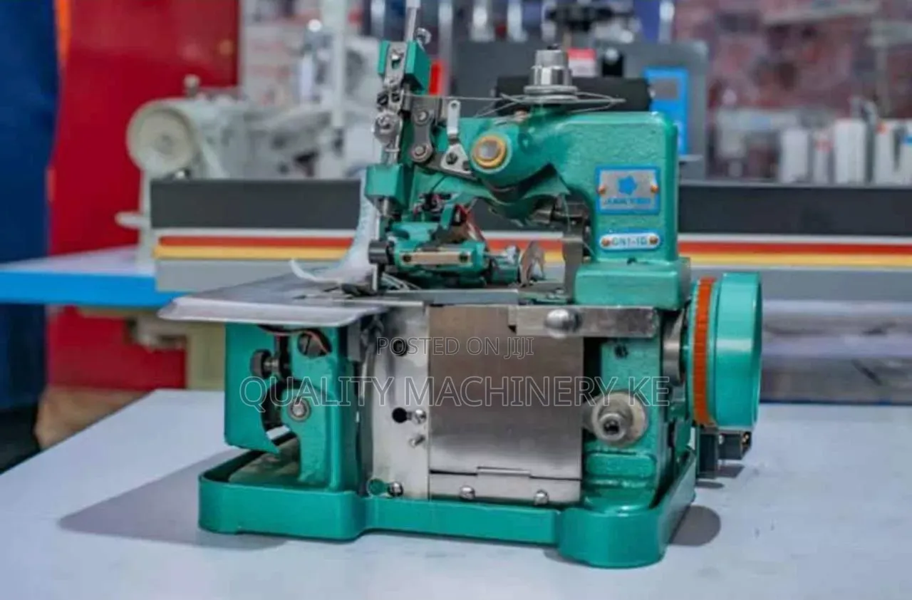 User-Friendly Overlock Sewing Machine