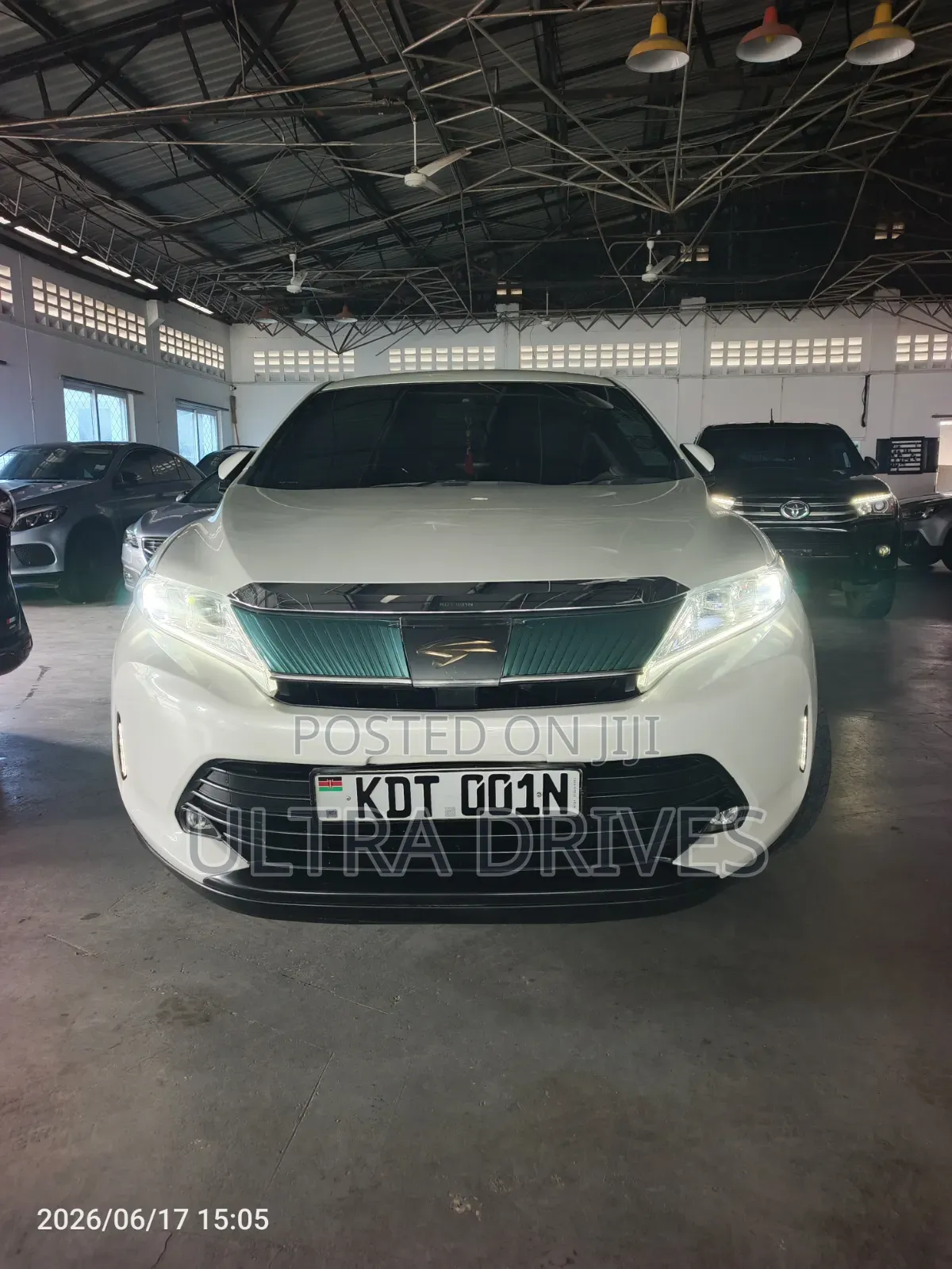 Toyota Harrier 2018 White