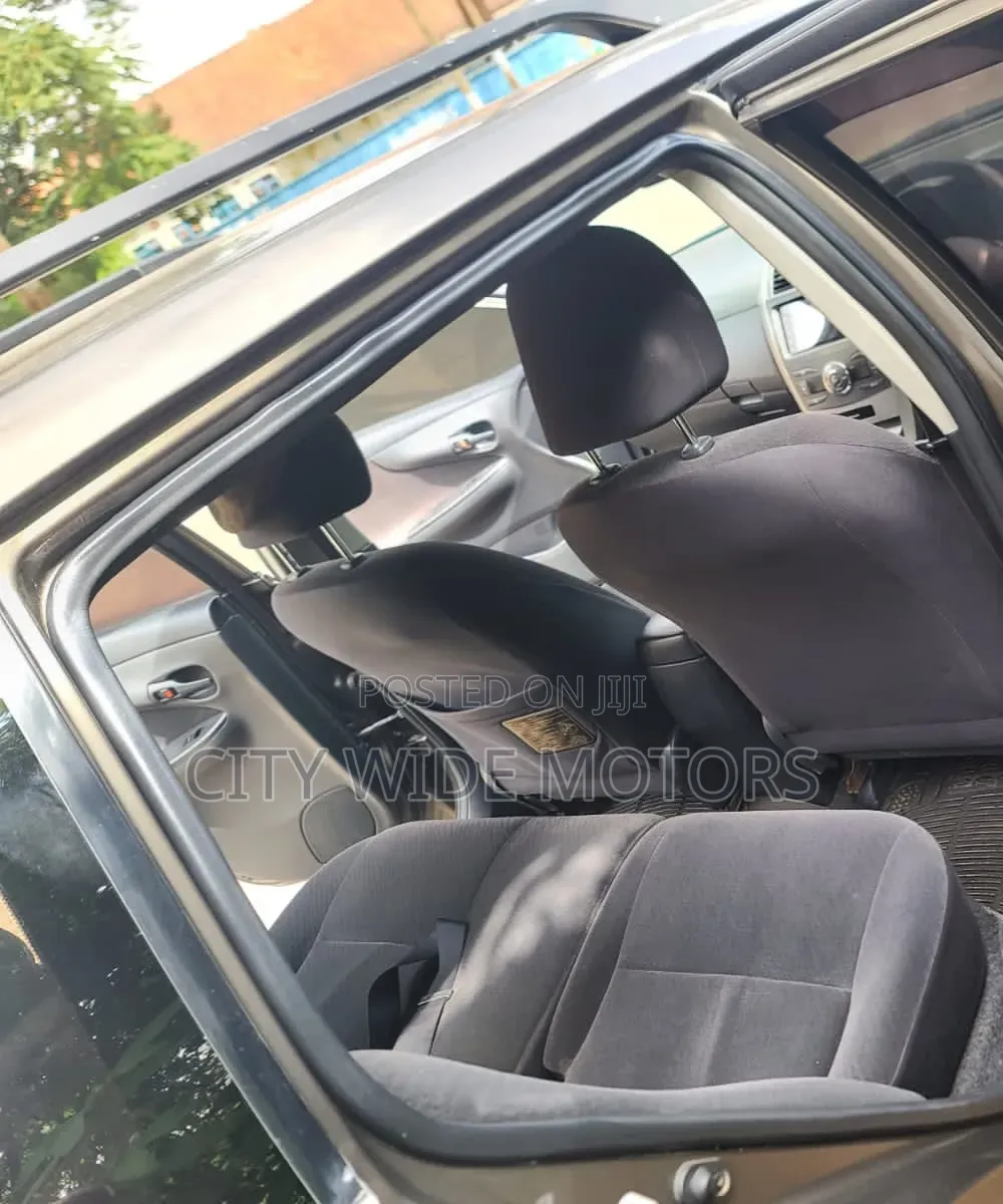 Toyota Corolla Fielder 2010 Gold