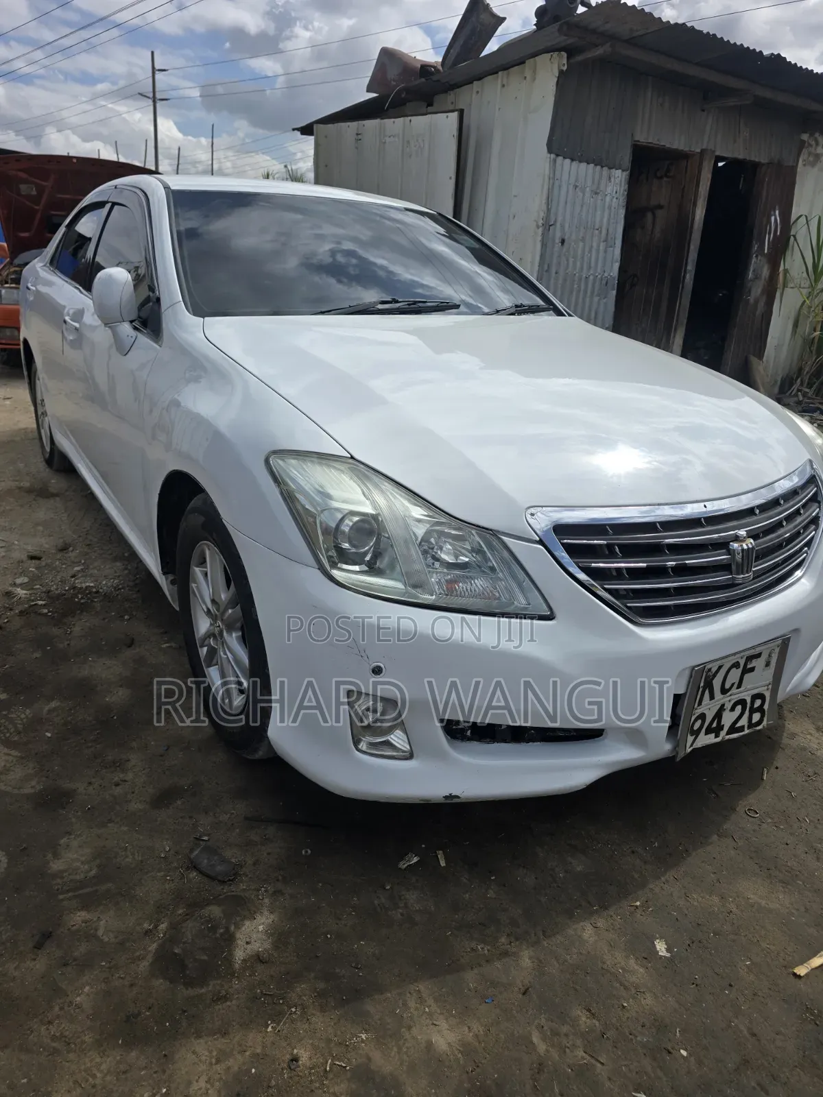 Toyota Crown 2010 White