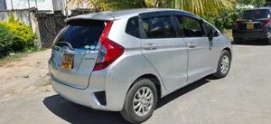 Honda Fit 2018 Silver
