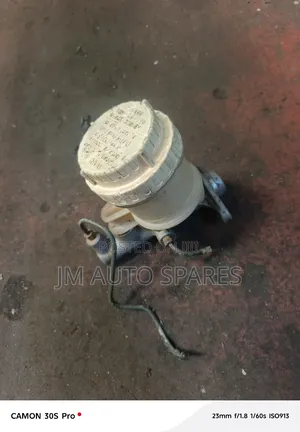 Brake Master Cylinder Mitsubishi L200