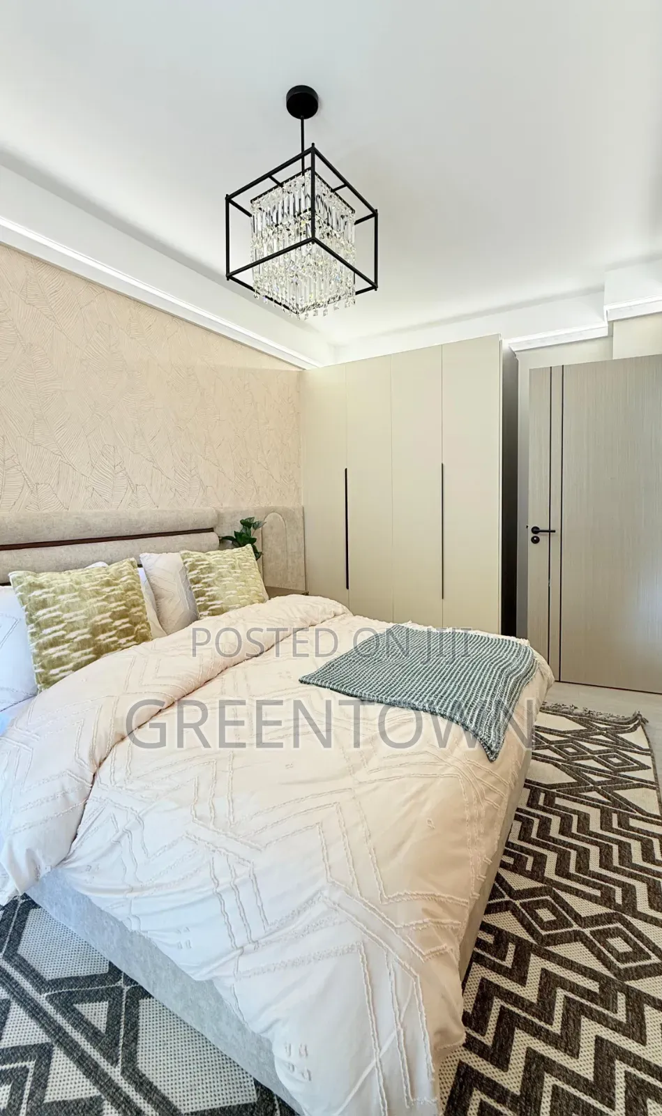 1bdrm Apartment in Super Westbury, Spring Valley for sale