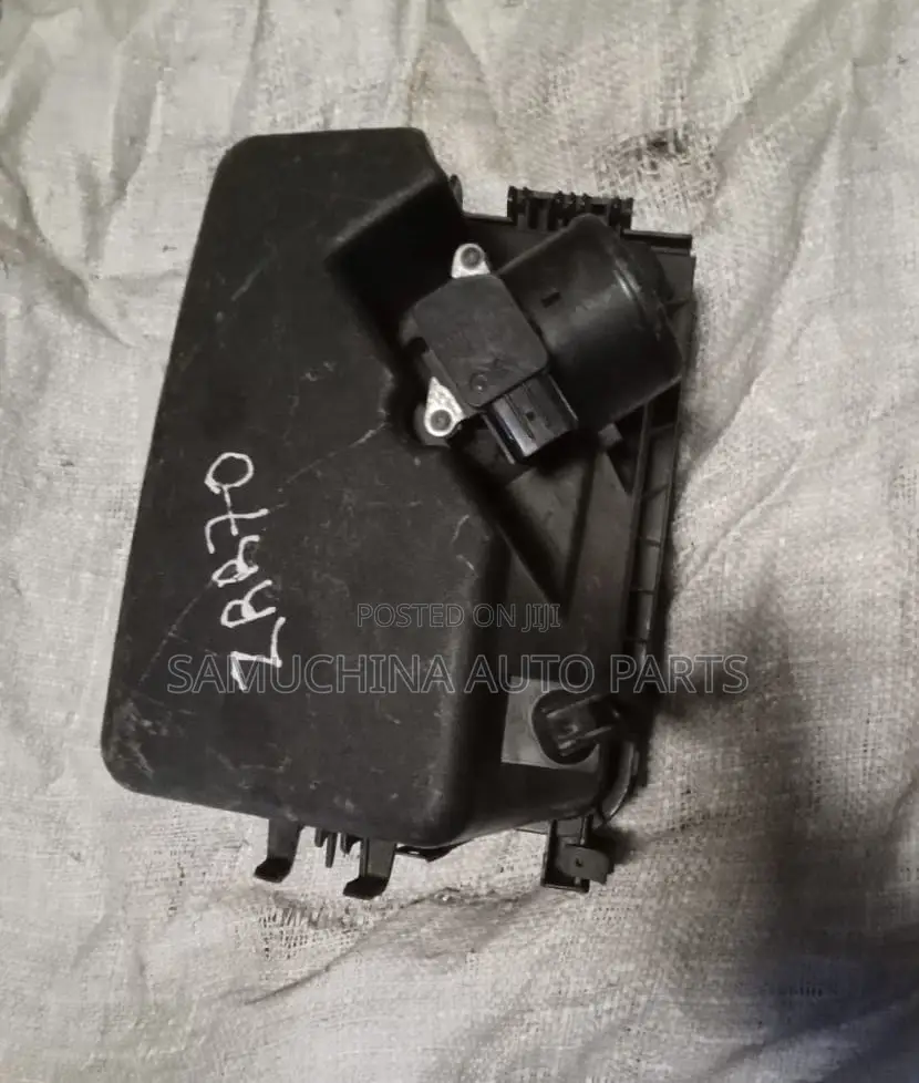 Air Cleaner Housing 3zr Toyota Noah Zrr70