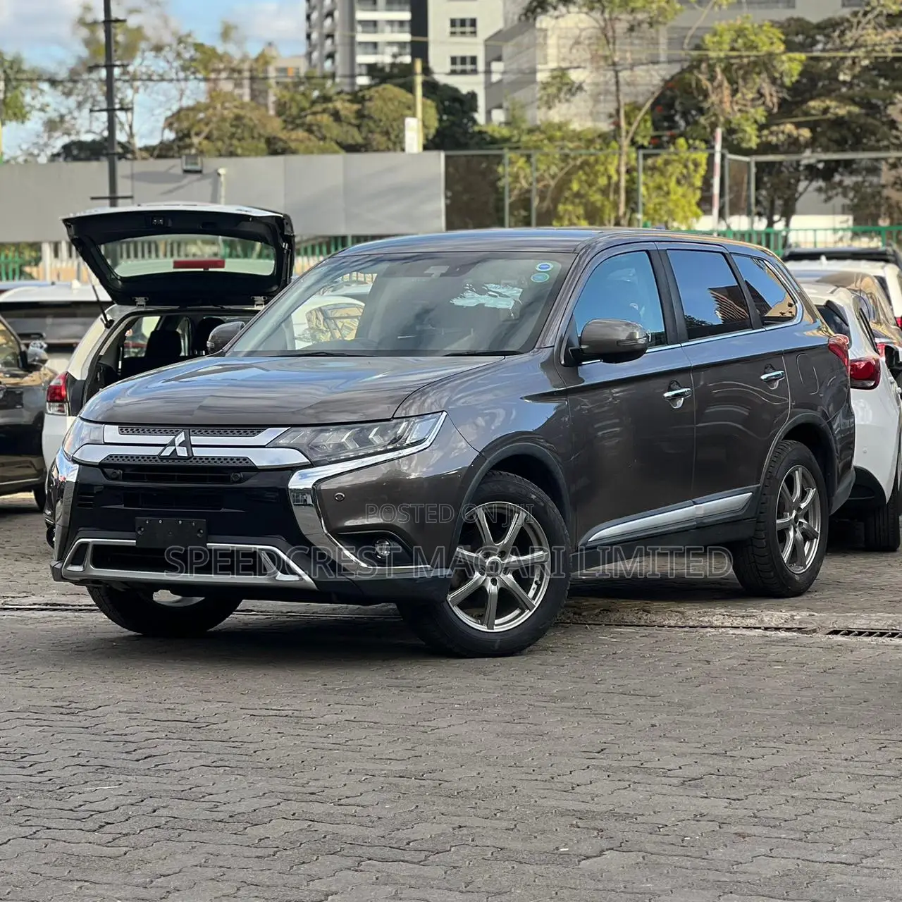 Mitsubishi Outlander 2019 Brown