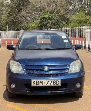 Toyota IST 2005 Blue