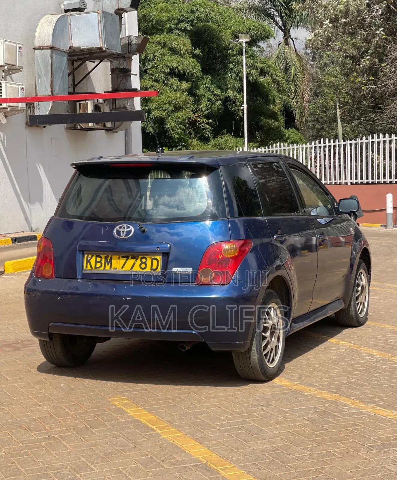 Toyota IST 2005 Blue