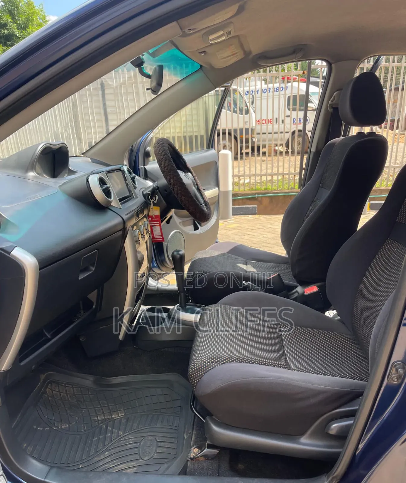 Toyota IST 2005 Blue