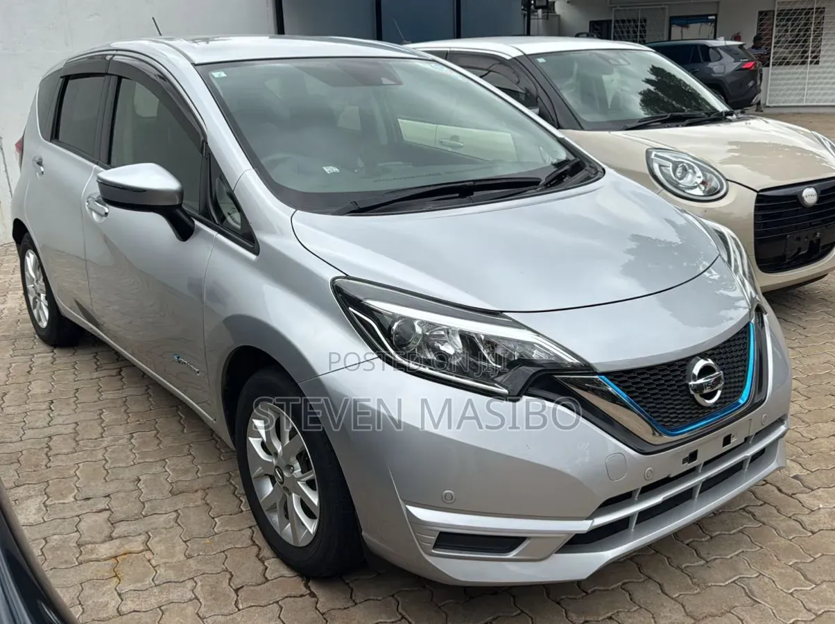 Nissan Note 2019 Silver