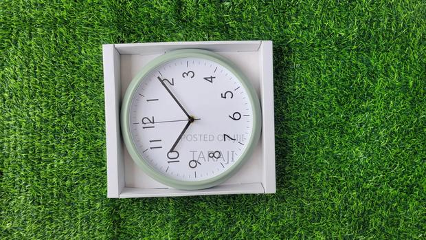Luxury Aesthetic Home Decor Silent Clock