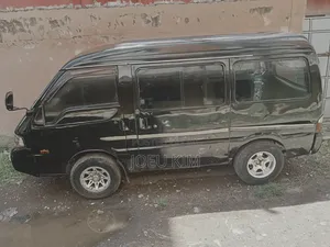 Nissan Vanette 2010 Black