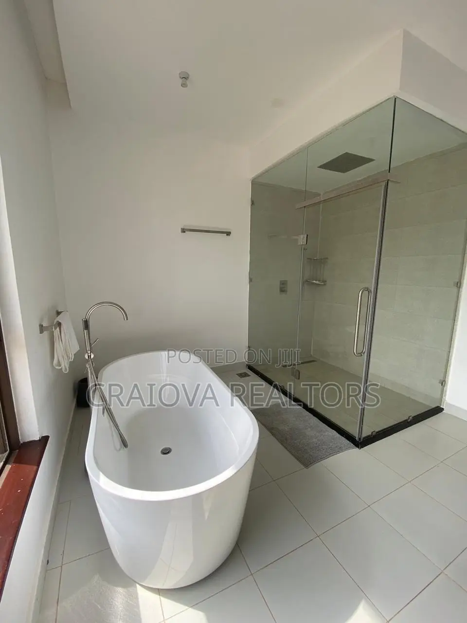5bdrm Townhouse/Terrace in Hardy for sale