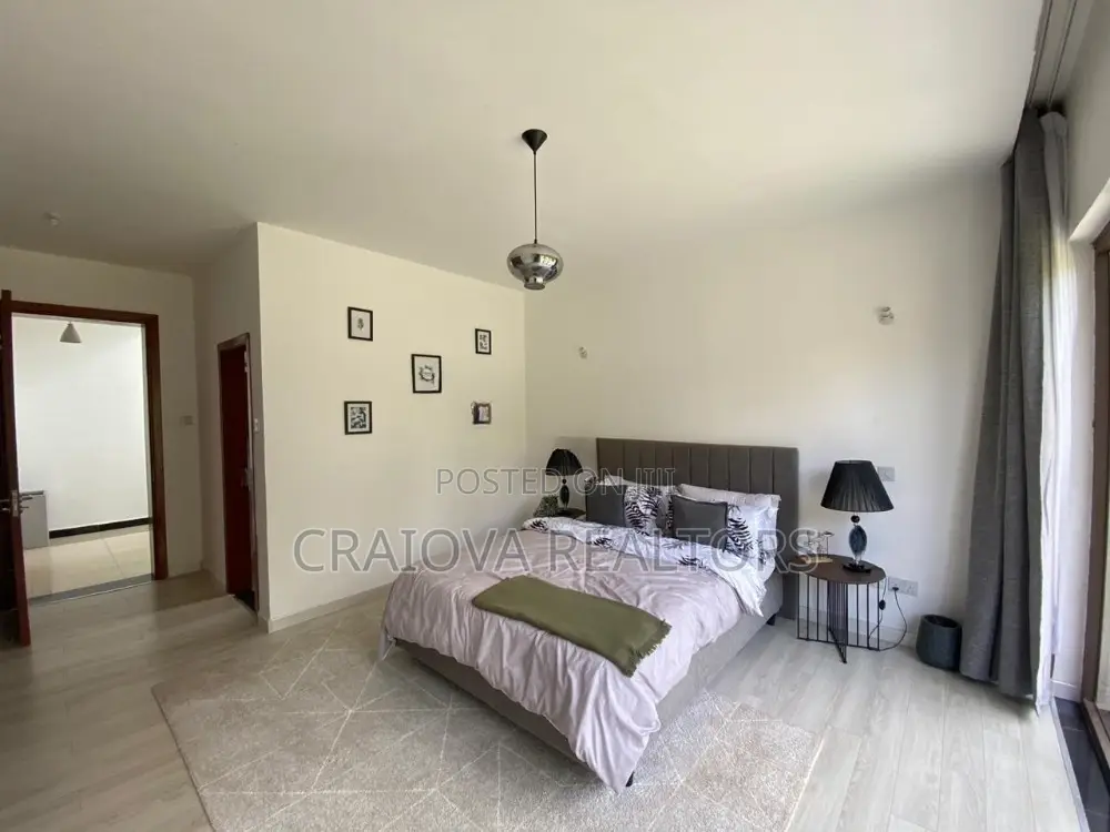 5bdrm Townhouse/Terrace in Hardy for sale