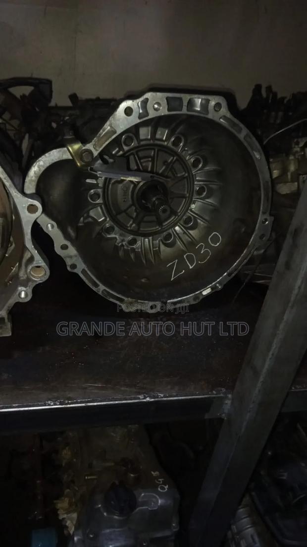 Nissan Zd30 Gearbox - thumbnail 4