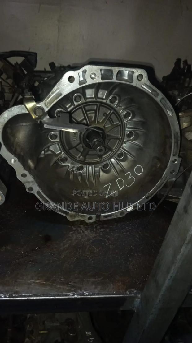 Nissan Zd30 Gearbox - thumbnail 5