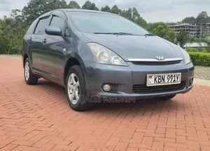 Toyota Wish 2004 Gray