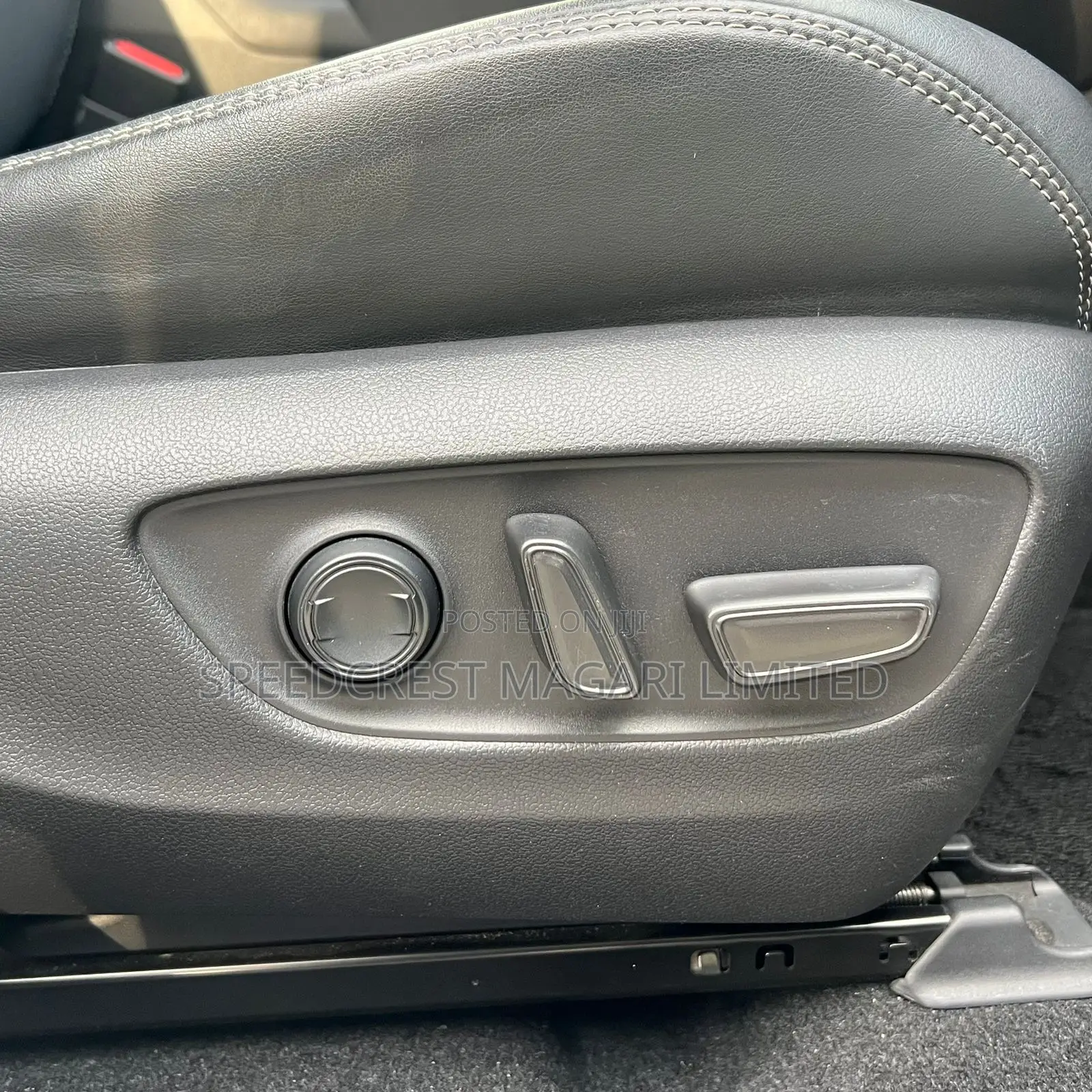 Toyota RAV4 2019 Pearl