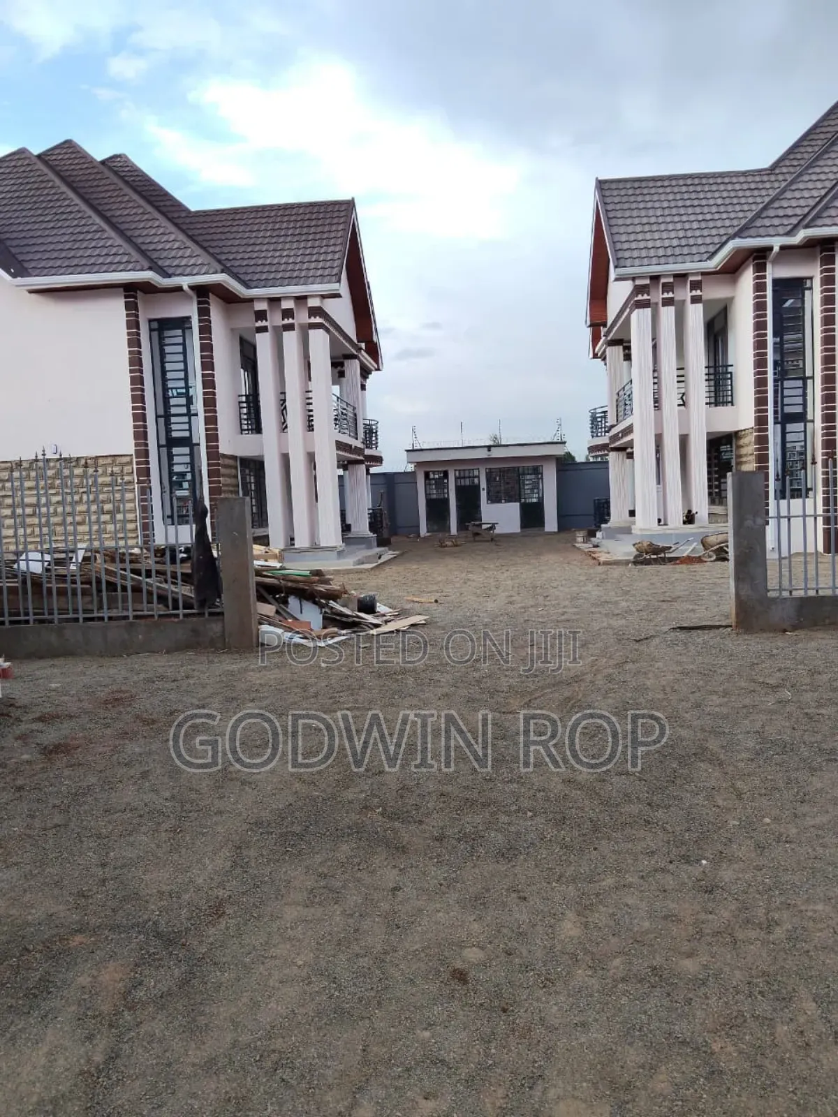 4bdrm Maisonette in Elgon View for sale