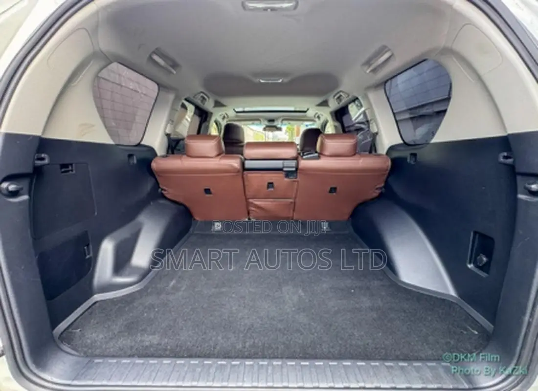 Toyota Land Cruiser Prado 2.8 2021 Off white