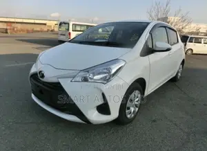 Toyota Vitz 1.0 FWD 5dr 2019 Off white