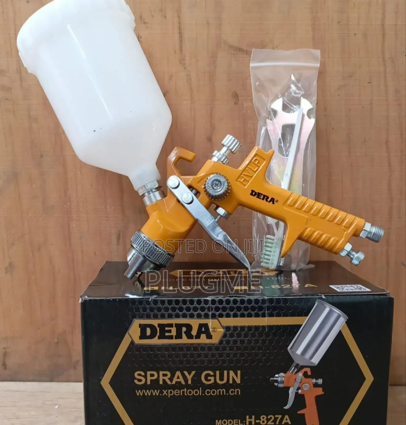 Dera Manual Spray Gun Metallic/Plastic