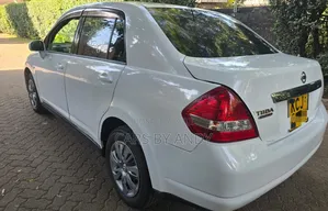 Nissan Tiida 2010 White