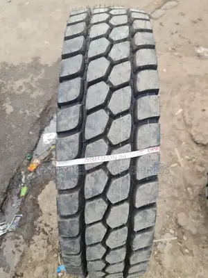 10000 R20 MRF Tires (Diff) India