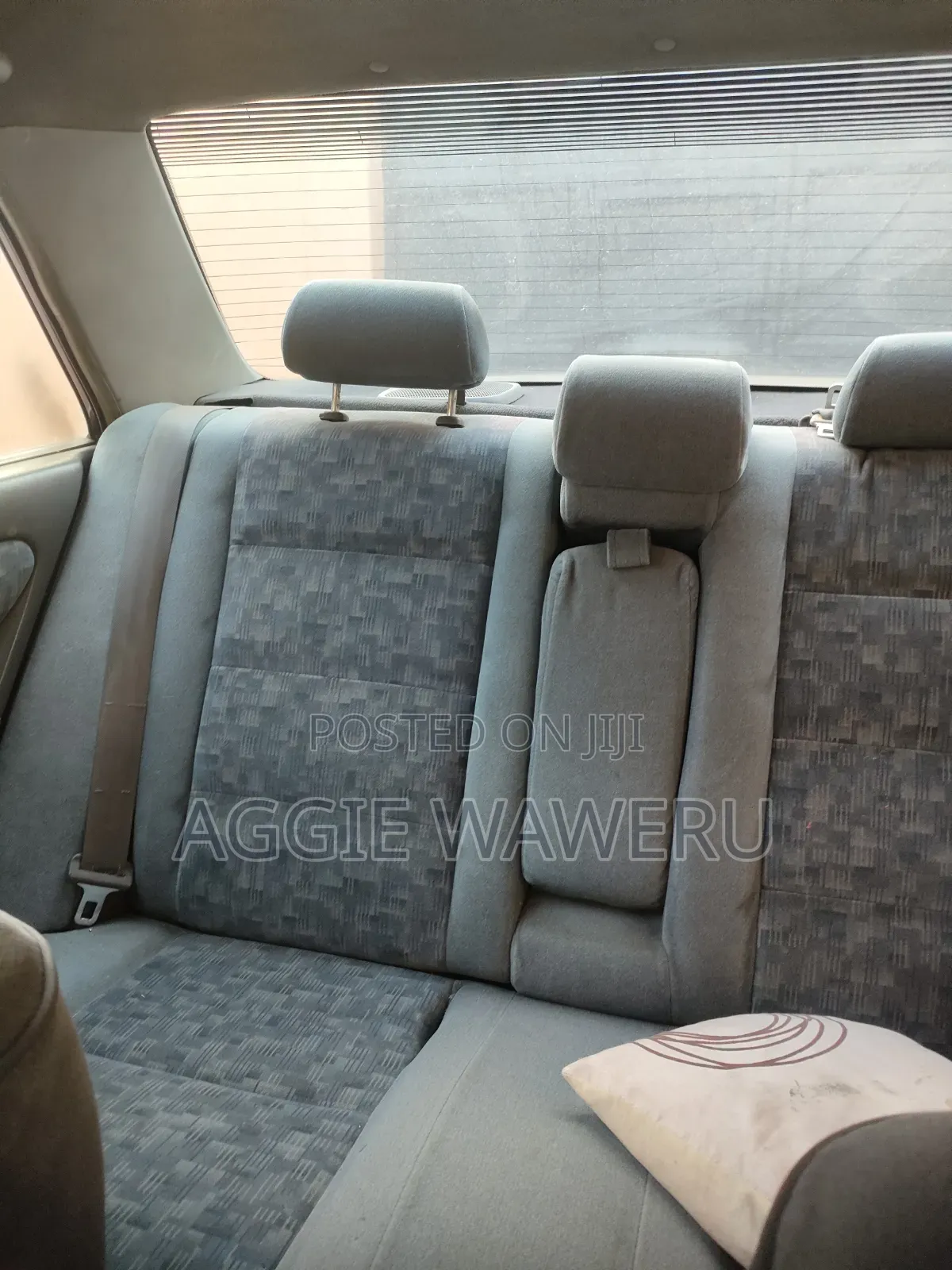 Toyota Carina 2000 Gray