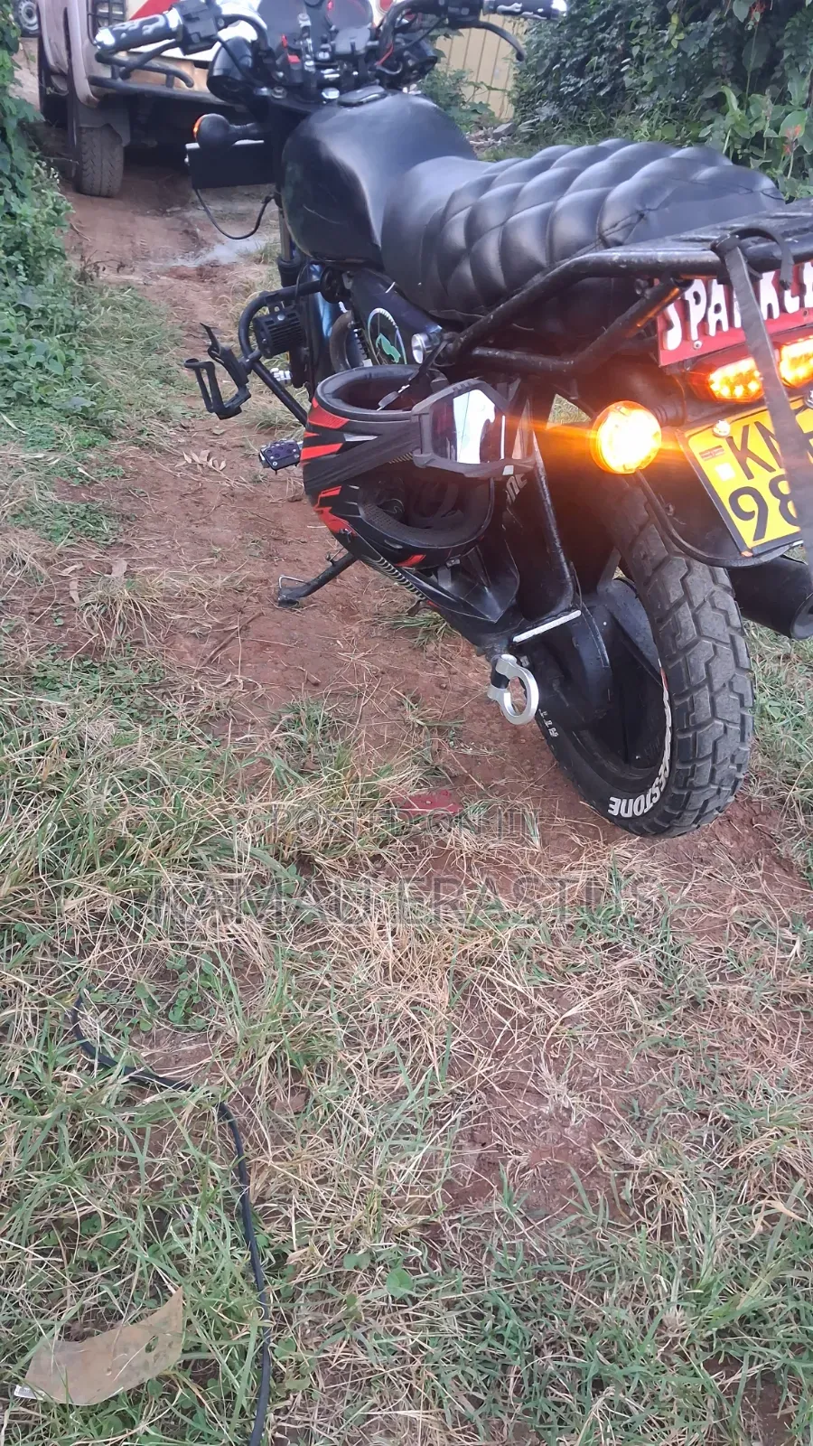 Bajaj Boxer 2020 White