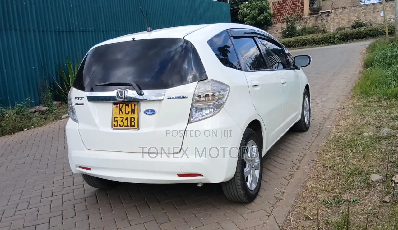 Honda Fit Automatic 2012 White