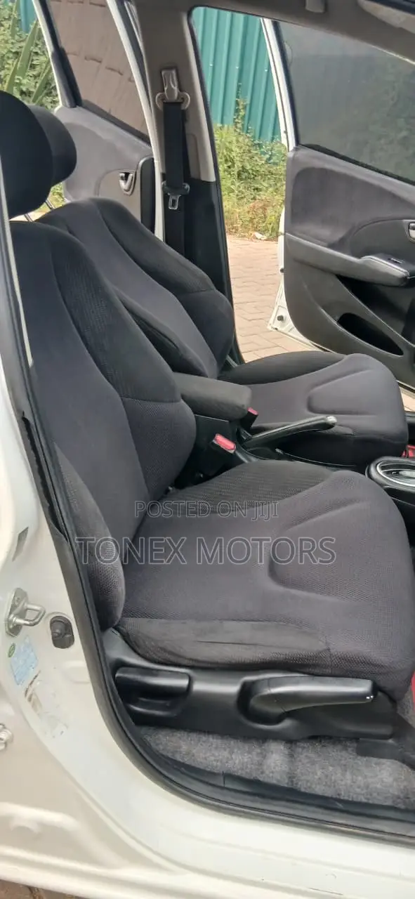 Honda Fit Automatic 2012 White
