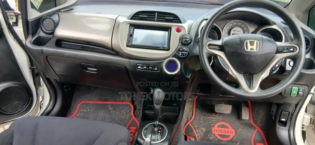 Honda Fit Automatic 2012 White